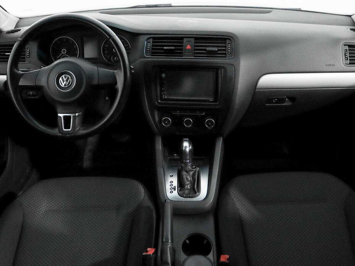 Volkswagen Jetta, 2012 Фото №12
