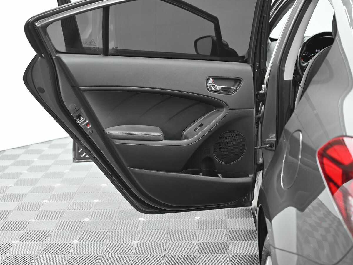 Kia Cerato, 2018 Фото №7