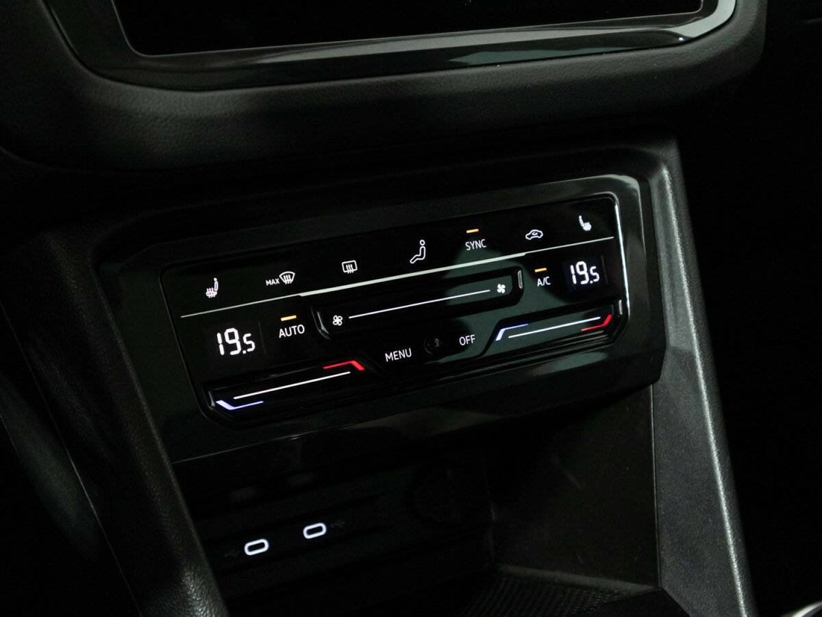 Volkswagen Tiguan, 2022 Фото №22