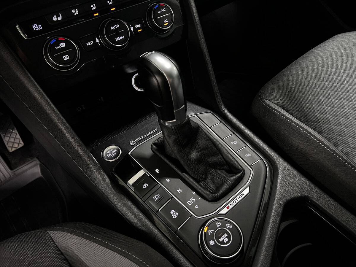 Volkswagen Tiguan, 2017 Фото №20