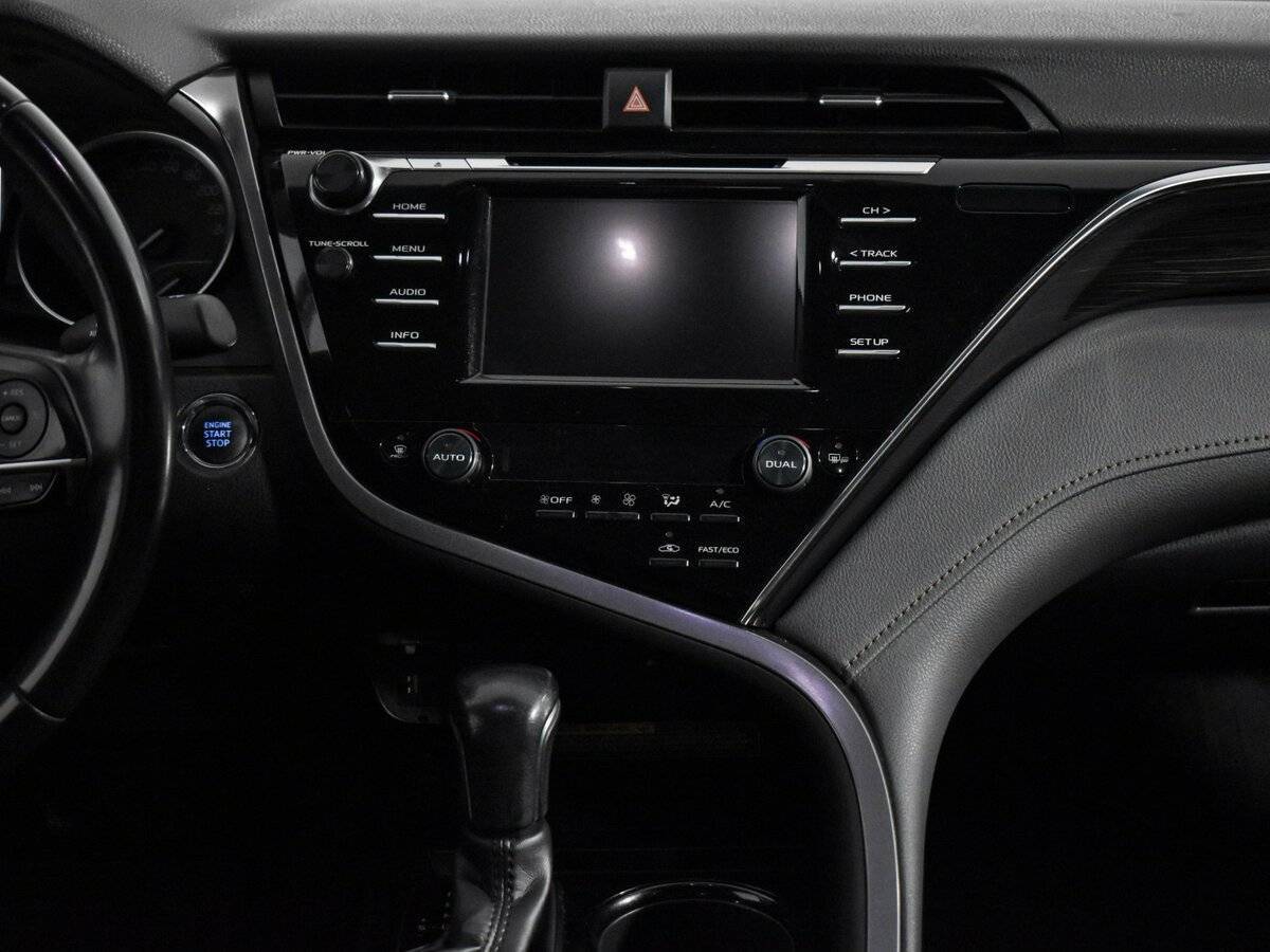 Toyota Camry, 2019 Фото №13