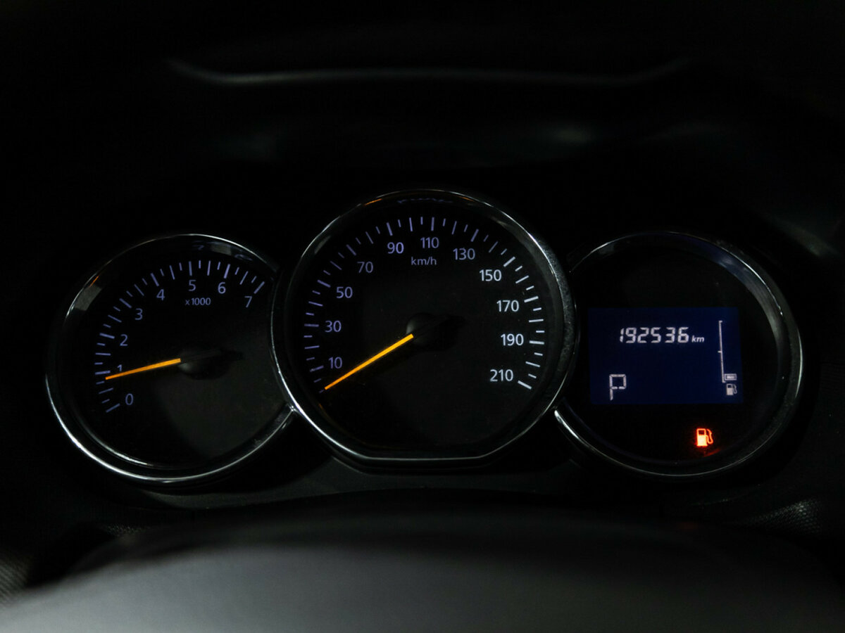 Renault Duster I Рестайлинг, 2015 Фото №12