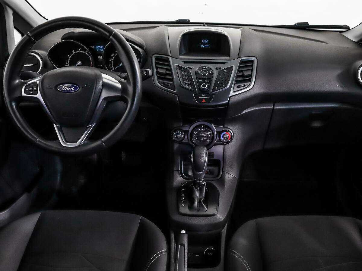 Ford Fiesta, 2015 Фото №11