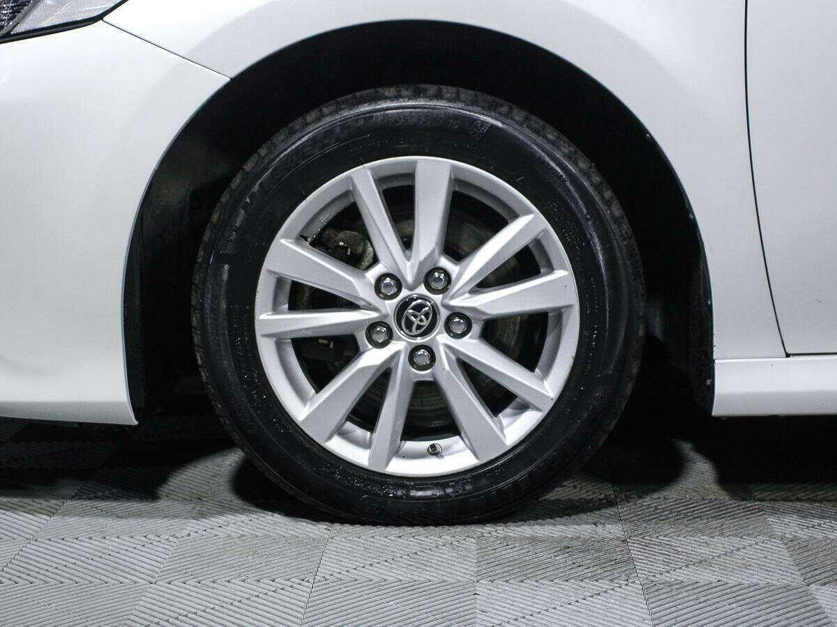 Toyota Camry, 2020 Фото №15