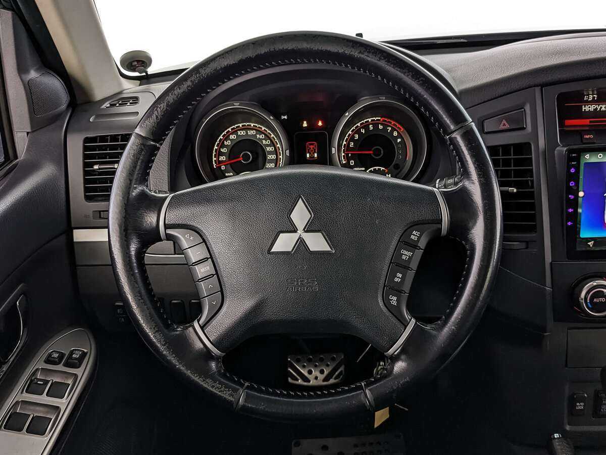 Mitsubishi Pajero, 2013 Фото №22