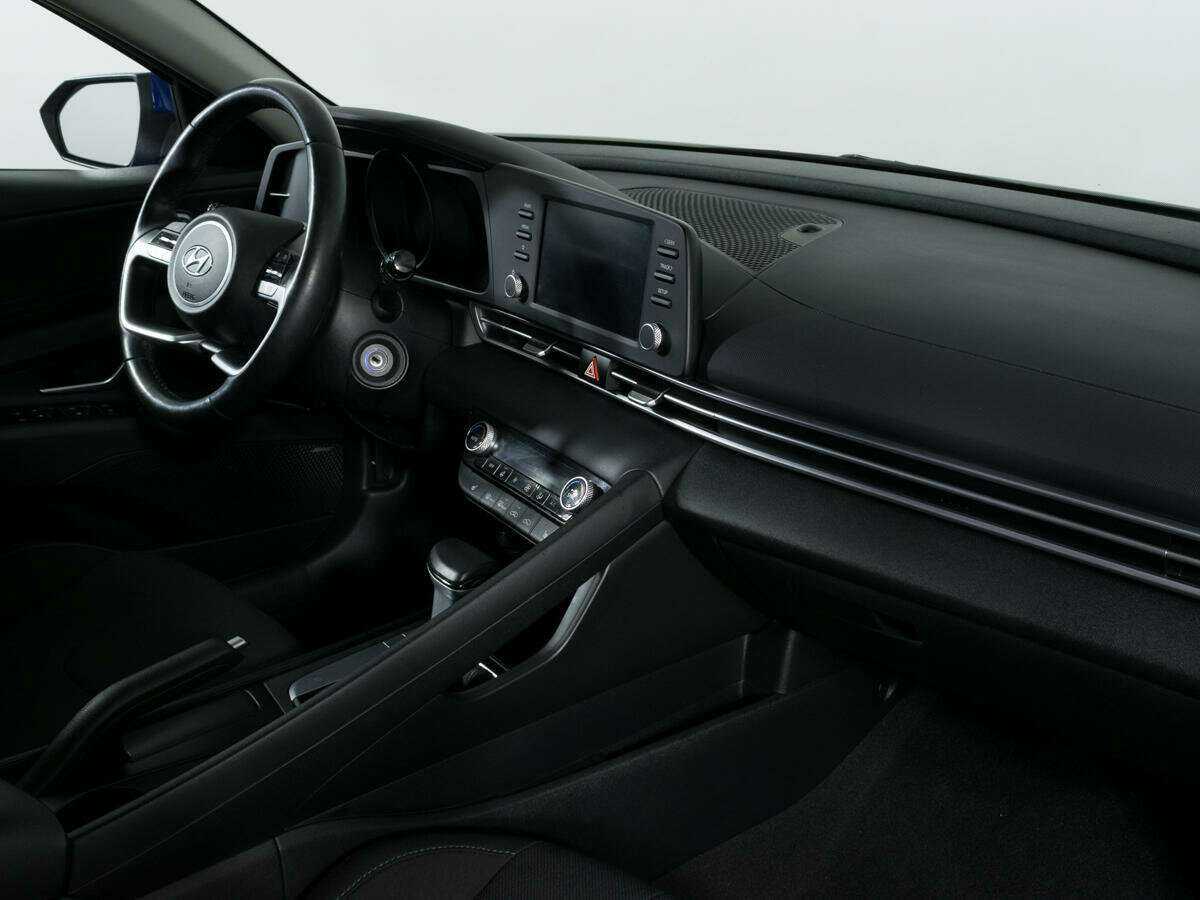 Hyundai Elantra, 2021 Фото №7