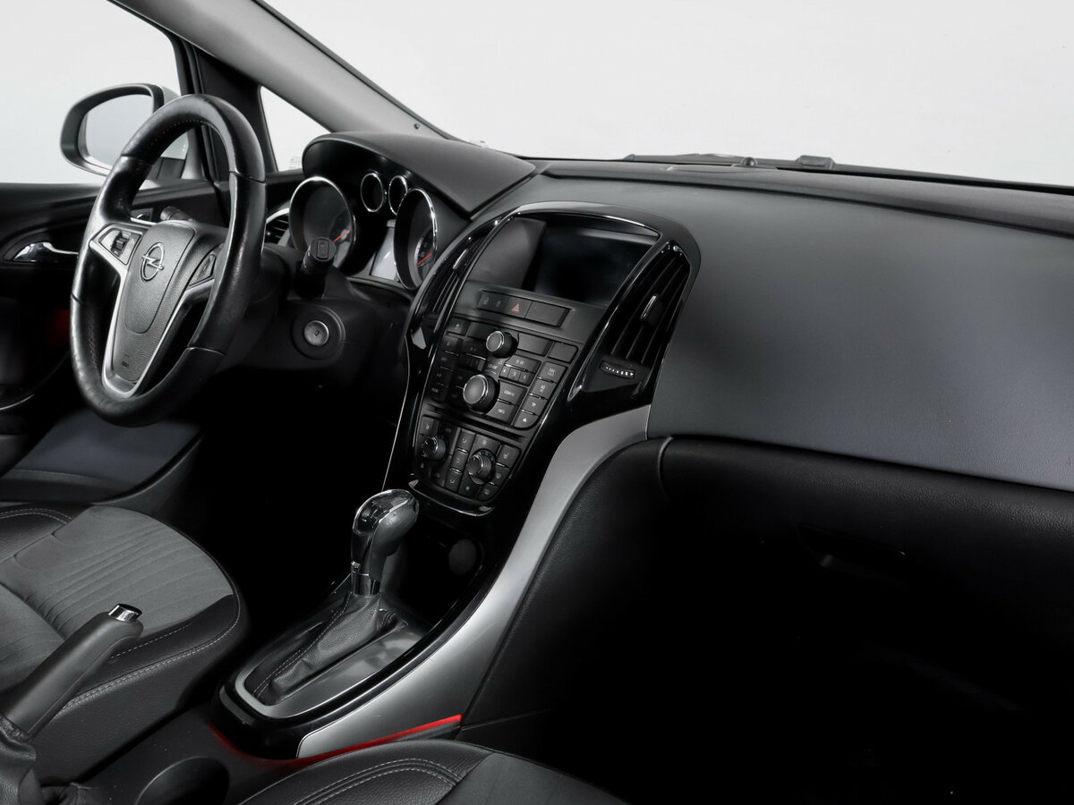 Opel Astra J Рестайлинг, 2014 Фото №7