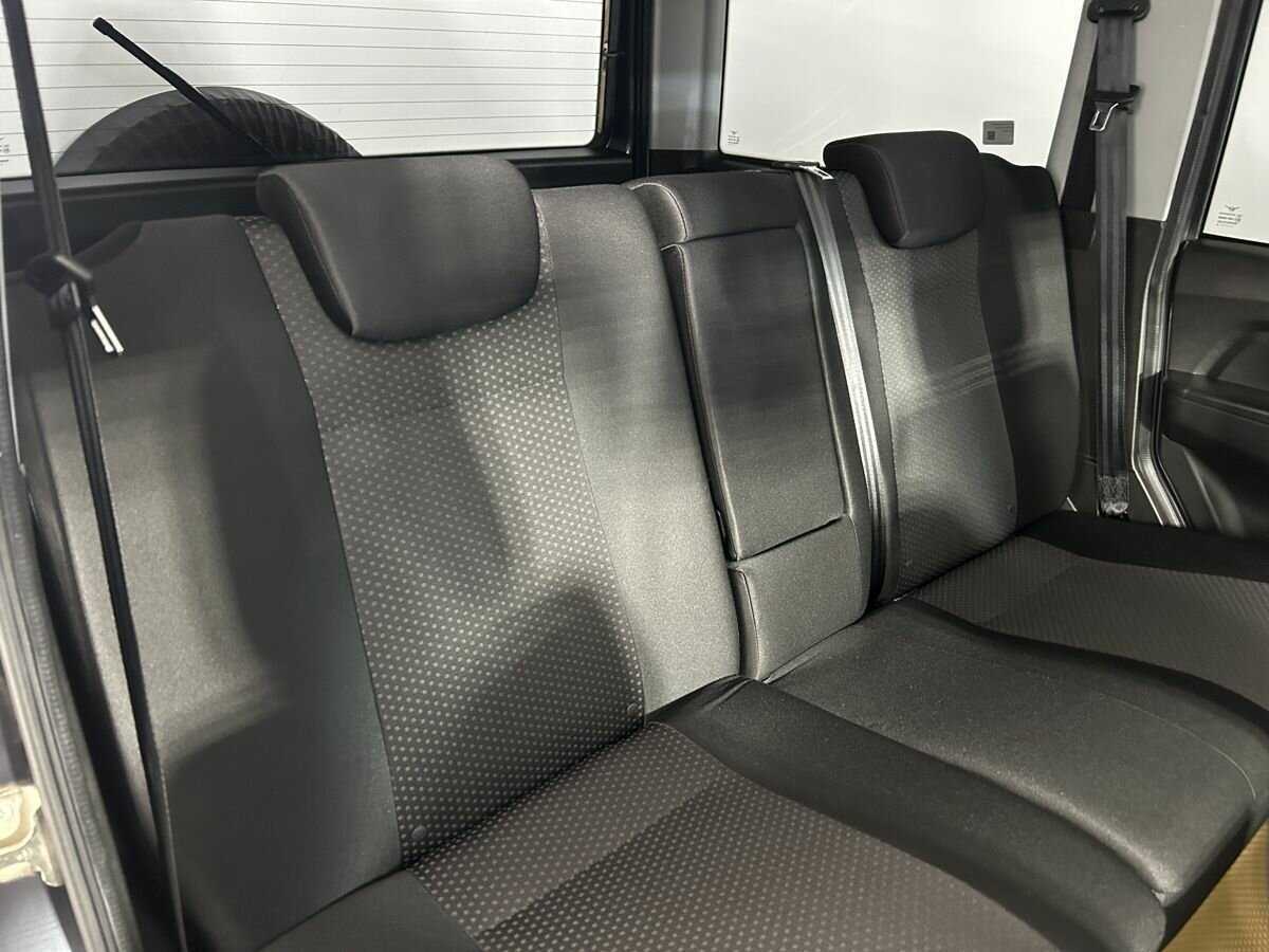 УАЗ Patriot, 2016 Фото №15