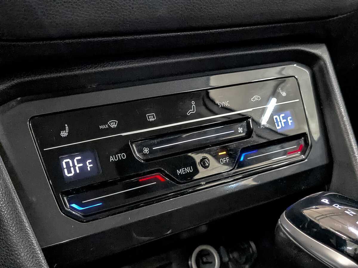 Volkswagen Tiguan, 2021 Фото №20