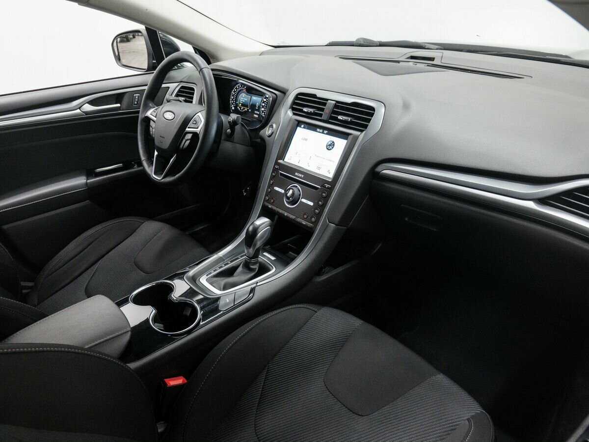Ford Mondeo, 2017 Фото №8