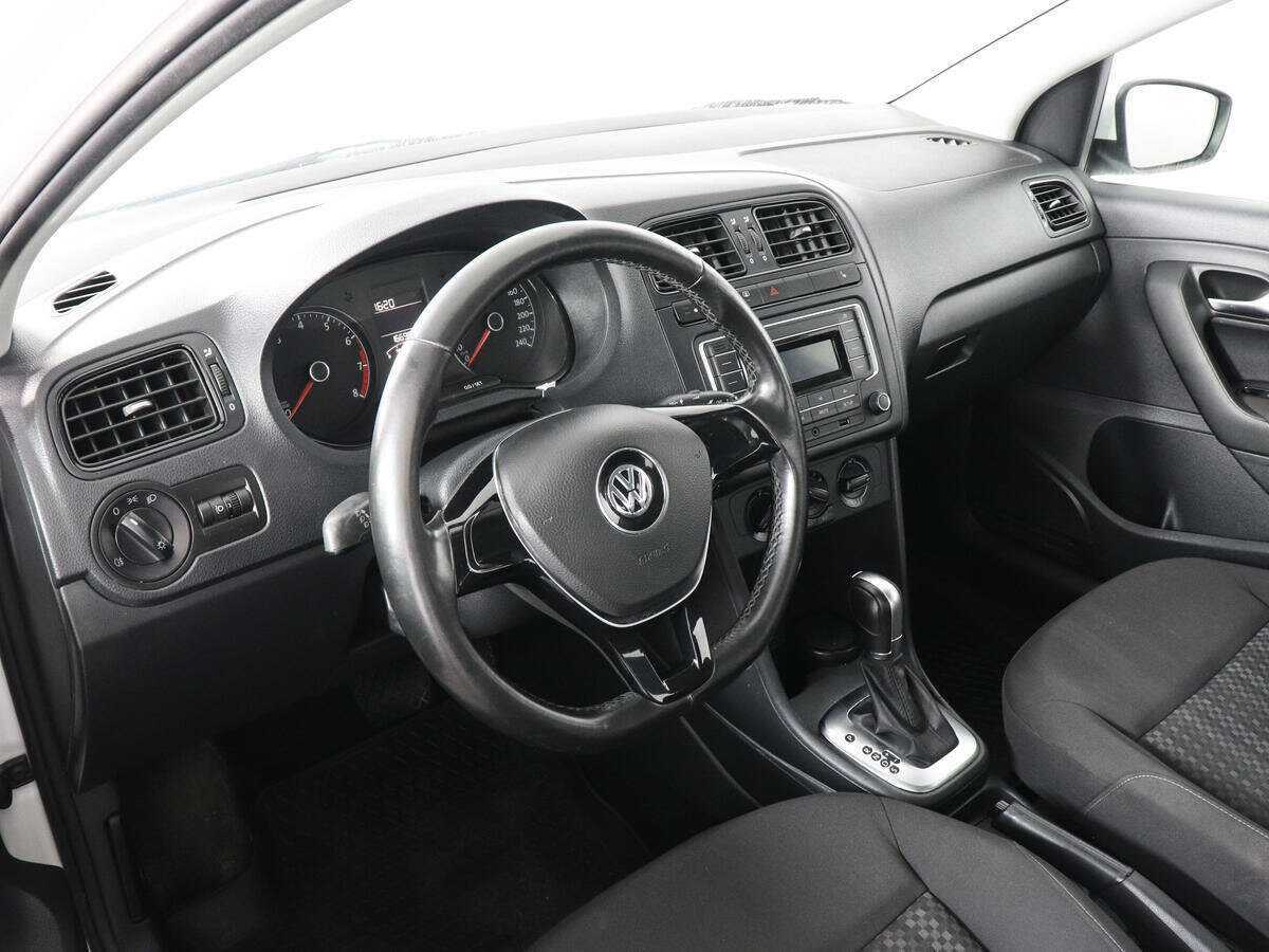 Volkswagen Polo, 2018 Фото №9