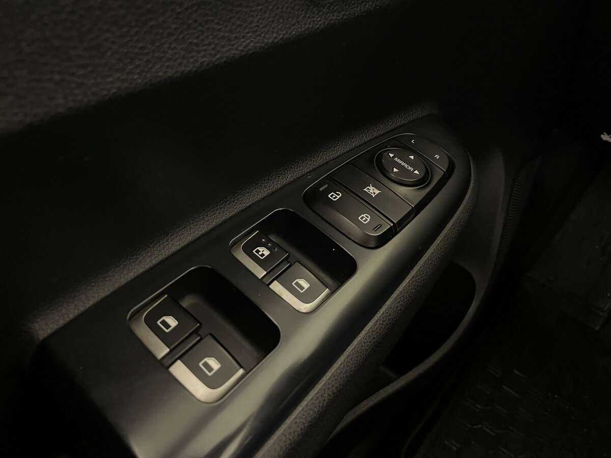 Kia Rio, 2019 Фото №17