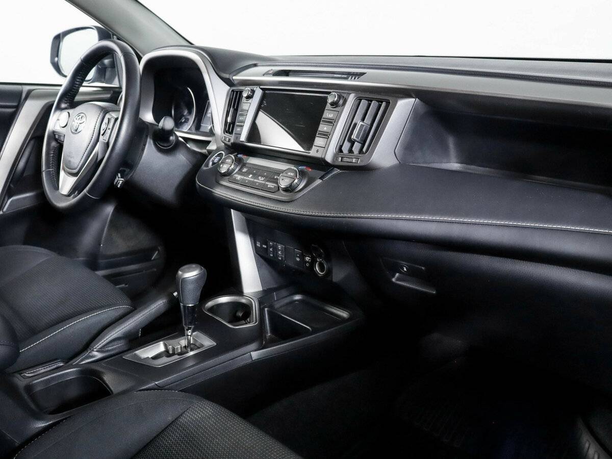 Toyota RAV4, 2017 Фото №6