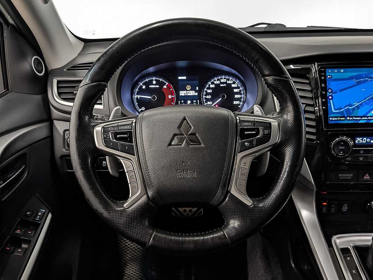 Mitsubishi Pajero Sport, 2017 Фото №19