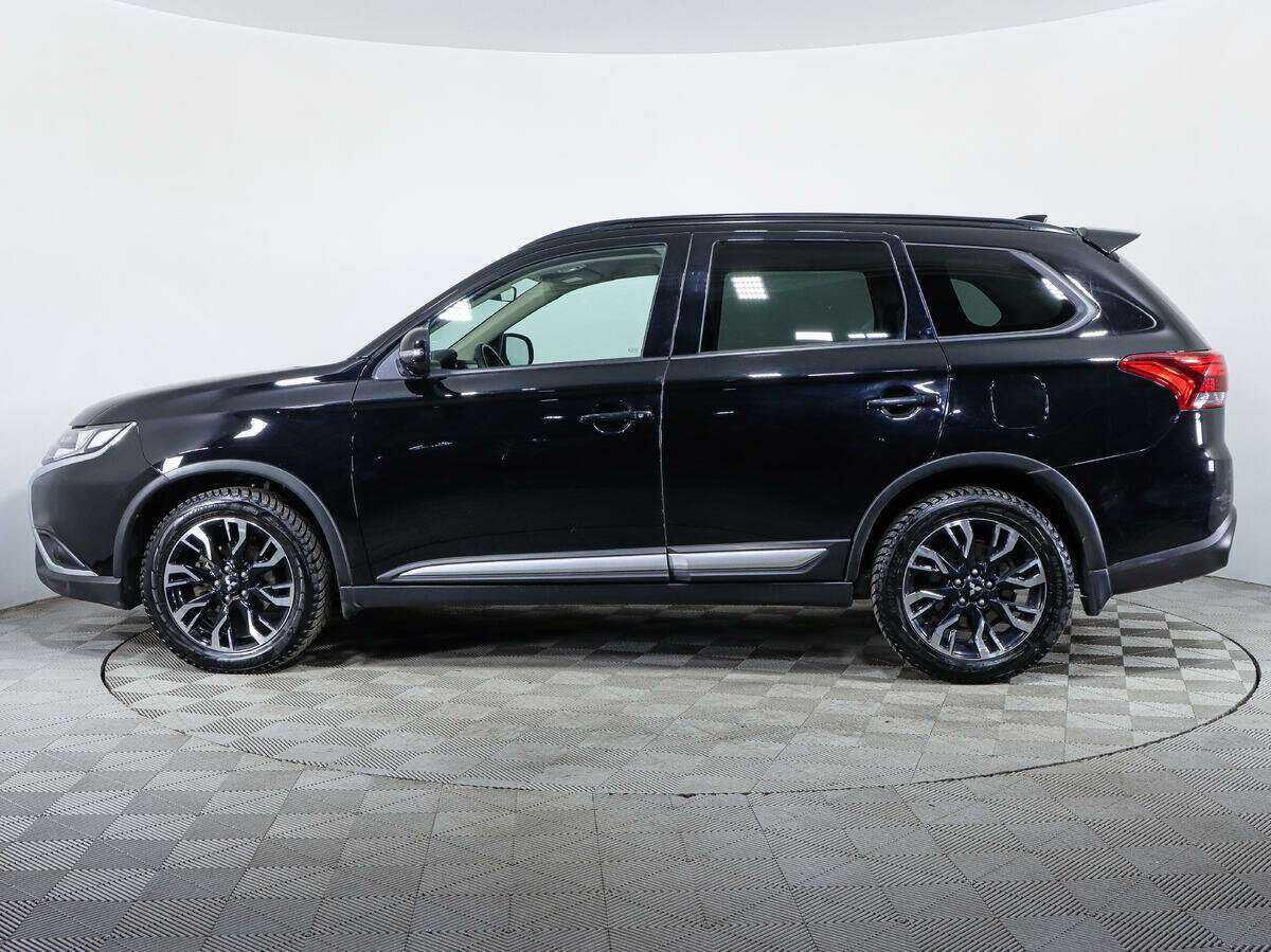 Mitsubishi Outlander, 2021 Фото №8