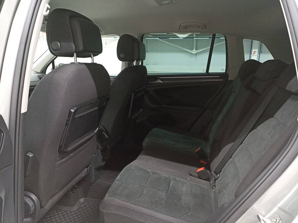 Volkswagen Tiguan, 2017 Фото №12