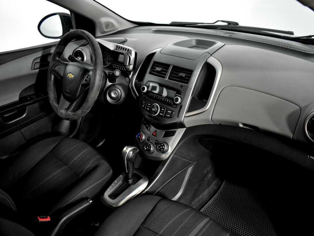 Chevrolet Aveo, 2013 Фото №13