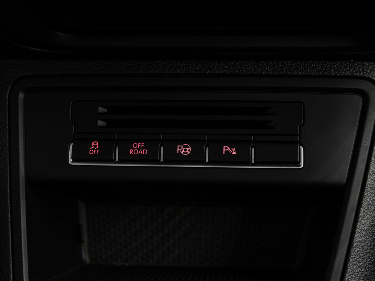 Volkswagen Tiguan I Рестайлинг, 2014 Фото №18