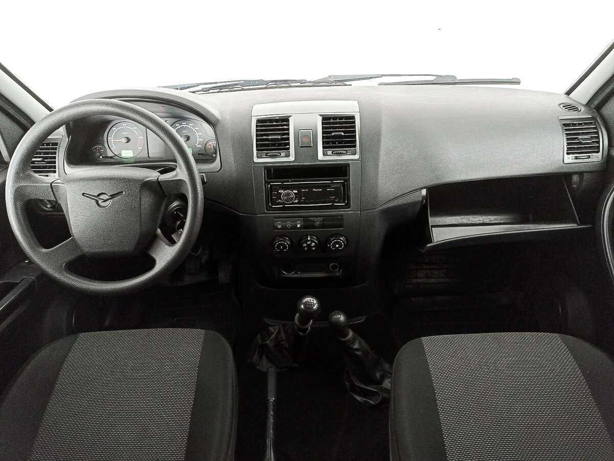 УАЗ Patriot, 2014 Фото №11