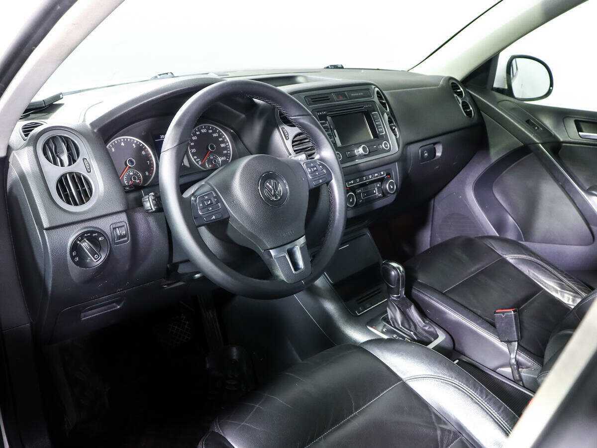 Volkswagen Tiguan, 2012 Фото №12