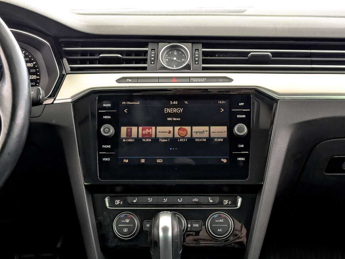 Volkswagen Passat, 2019 Фото №13