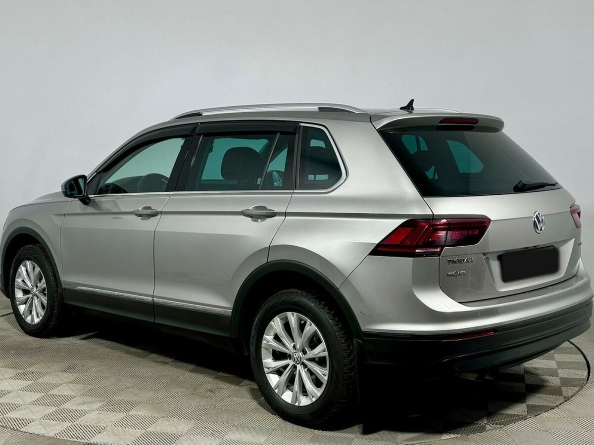 Volkswagen Tiguan II, 2019 Фото №7