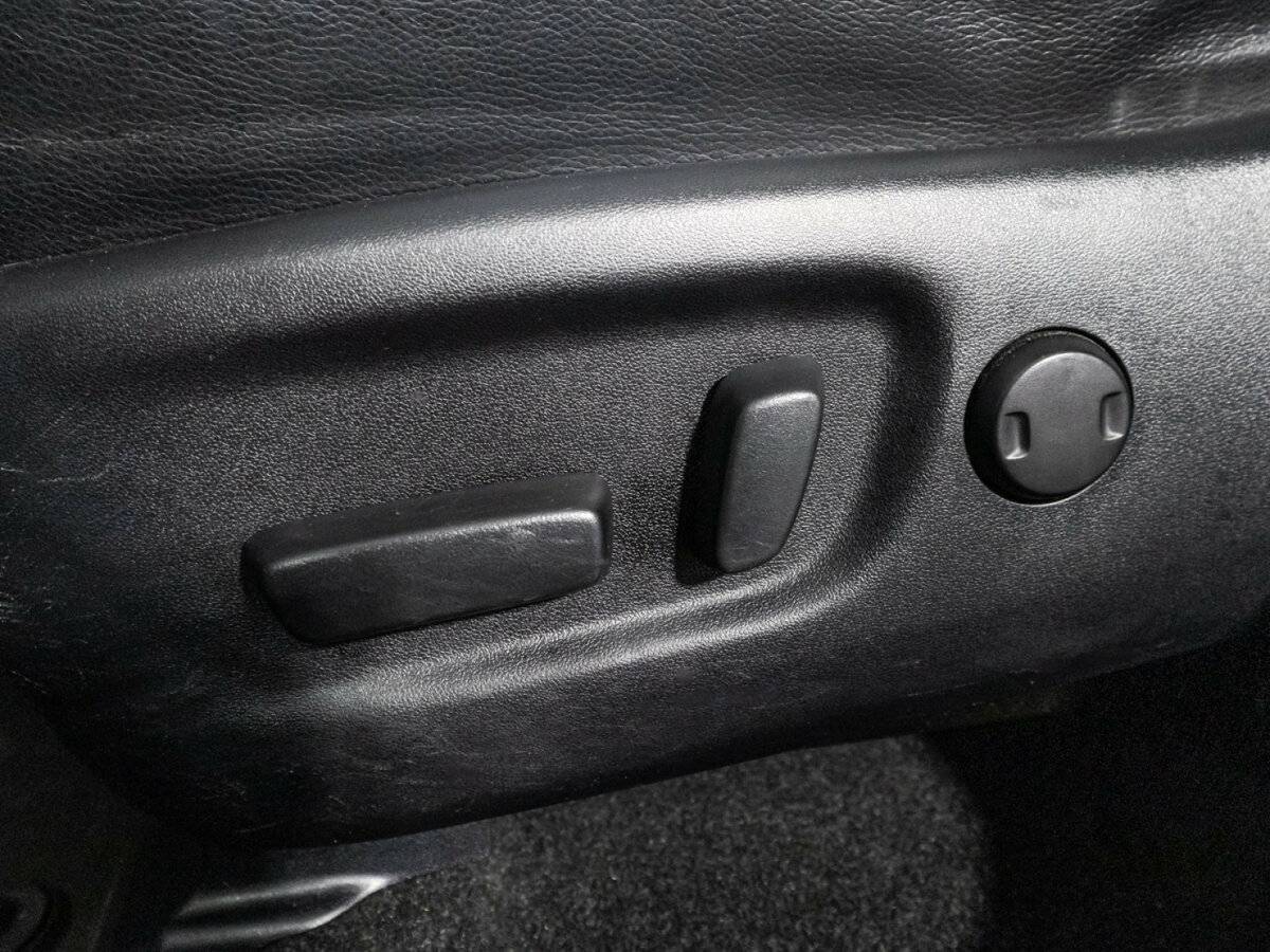 Toyota RAV4, 2017 Фото №16