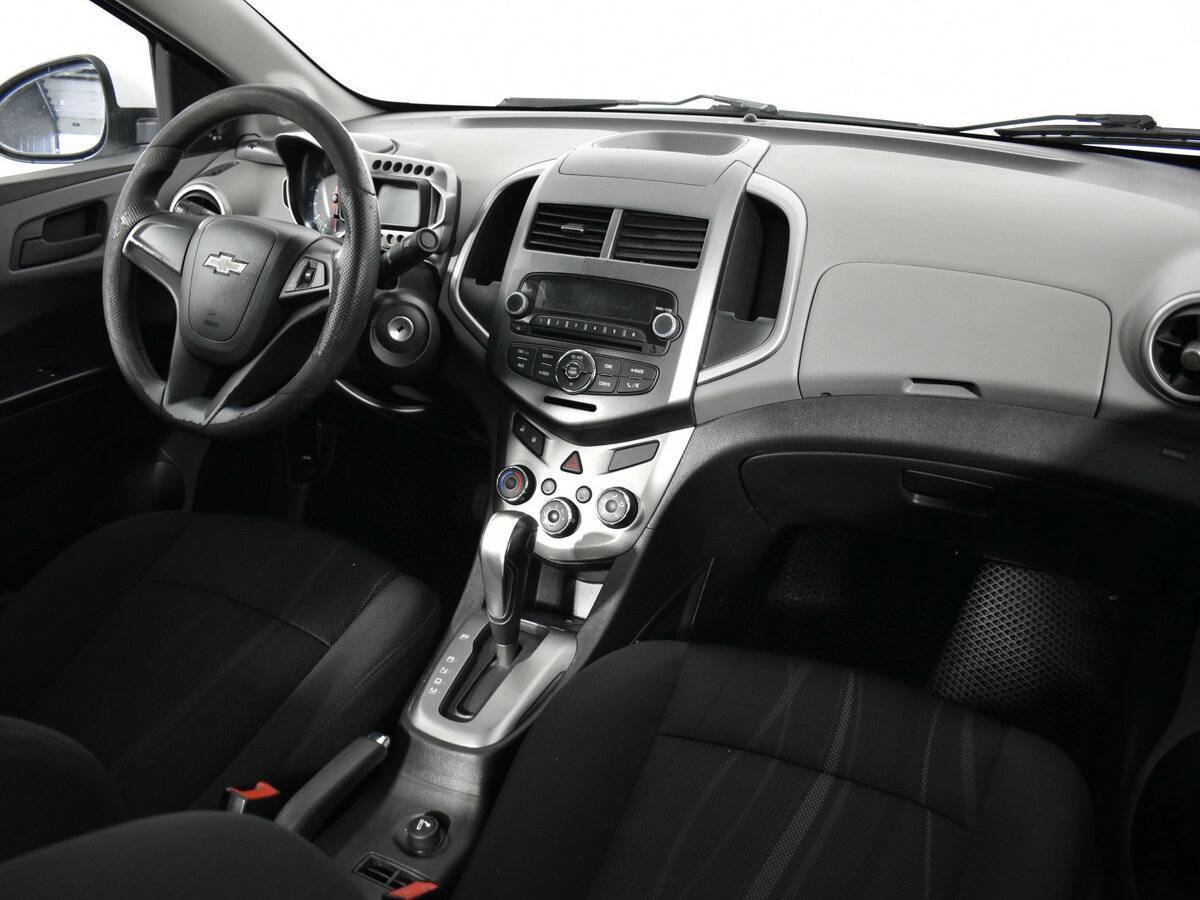 Chevrolet Aveo, 2013 Фото №10