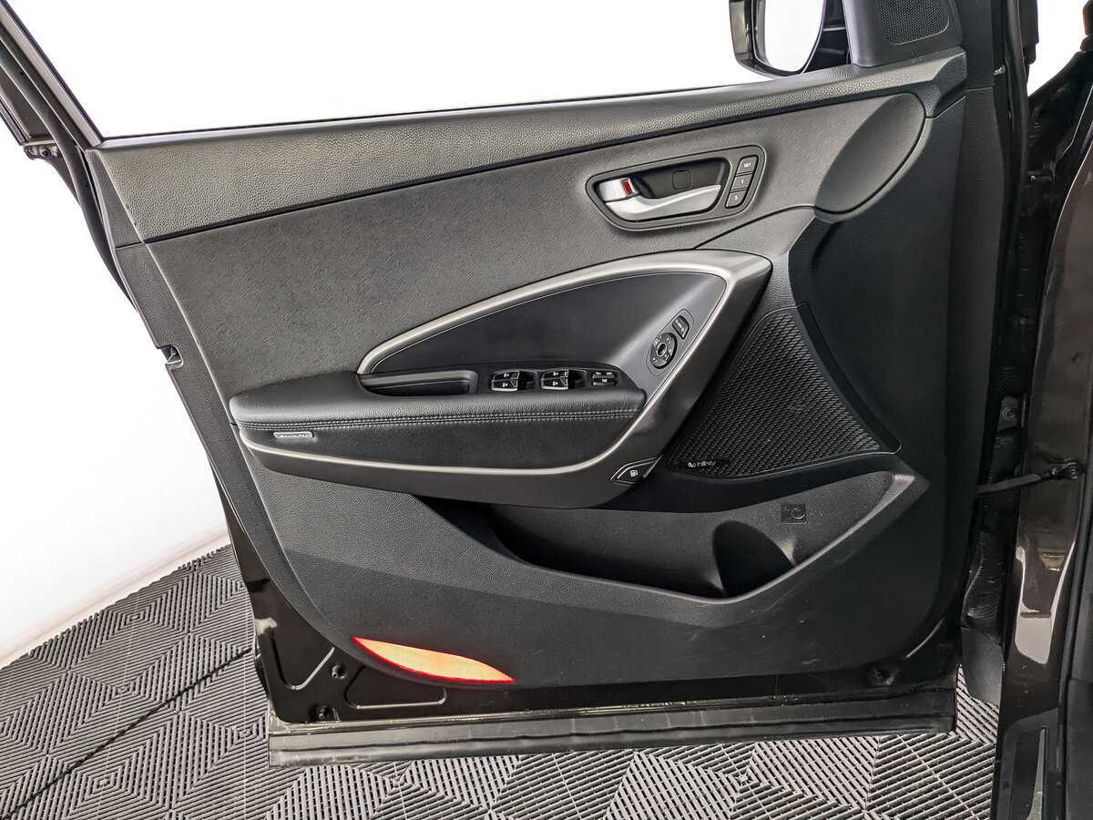 Hyundai Santa Fe, 2017 Фото №15