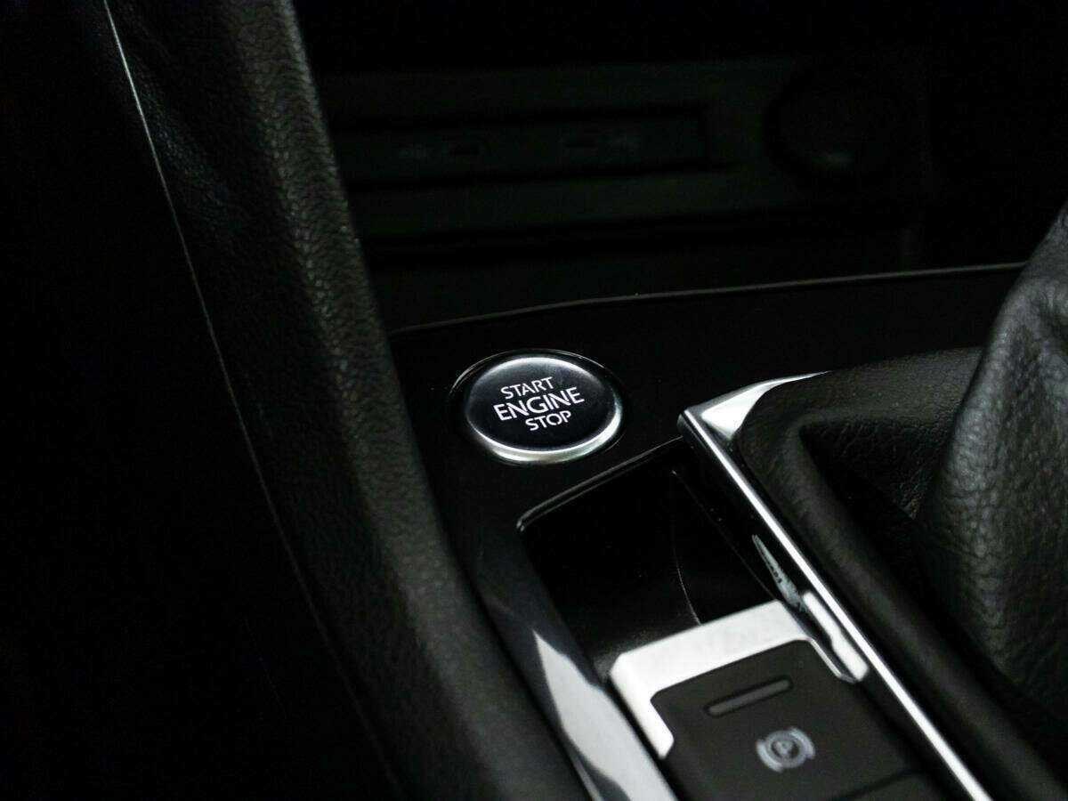 Volkswagen Tiguan, 2022 Фото №17