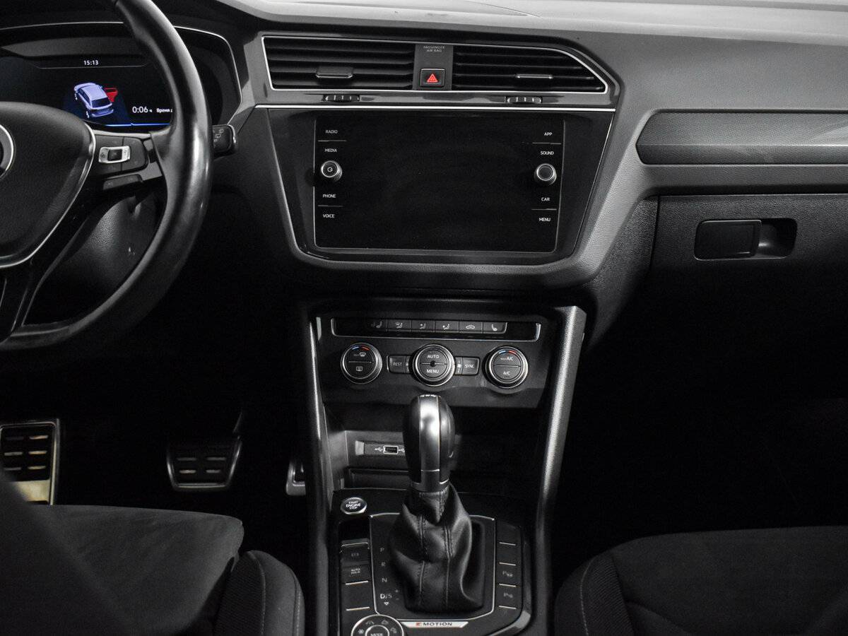 Volkswagen Tiguan, 2018 Фото №15
