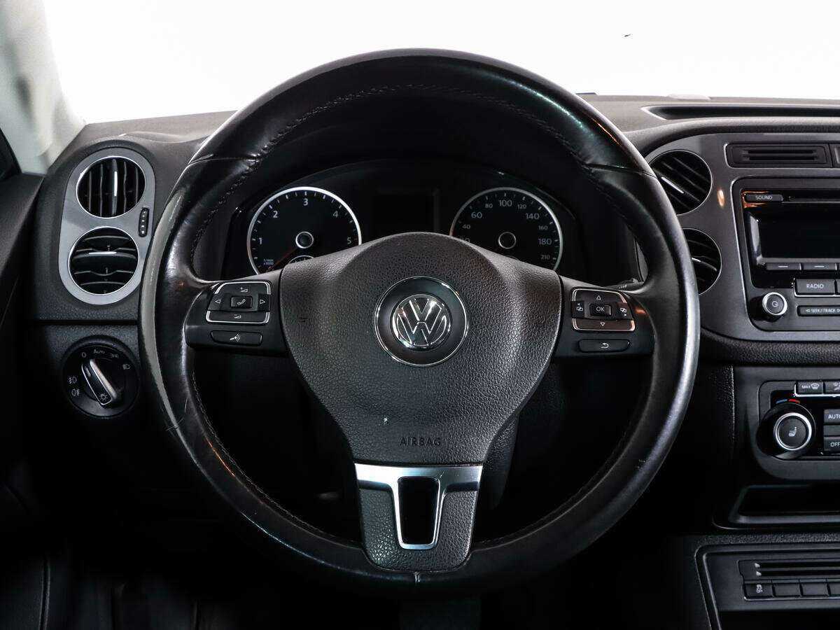 Volkswagen Tiguan, 2012 Фото №12