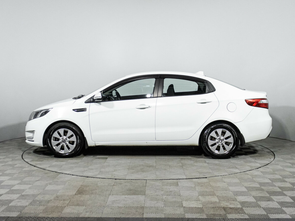 Kia Rio 5-speed III, 2013 Фото №8