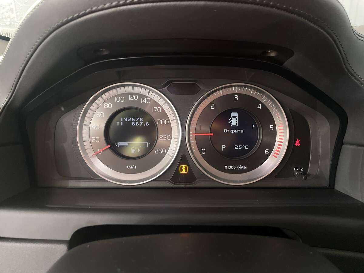 Volvo XC70, 2012 Фото №13