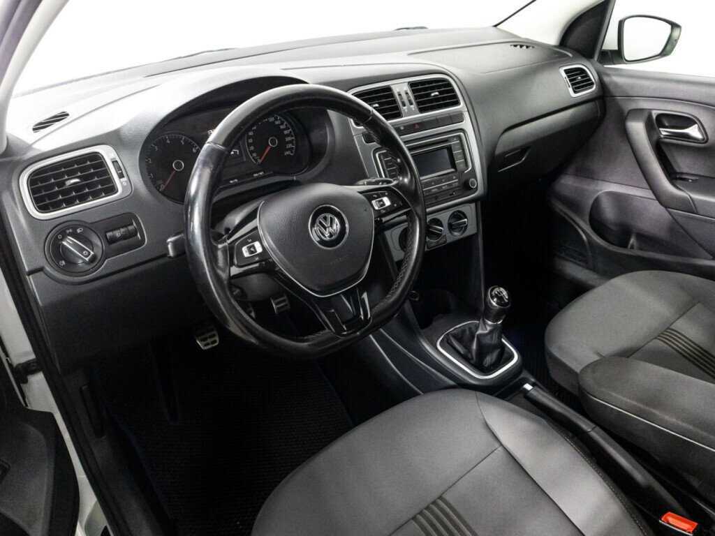 Volkswagen Polo, 2016 Фото №11