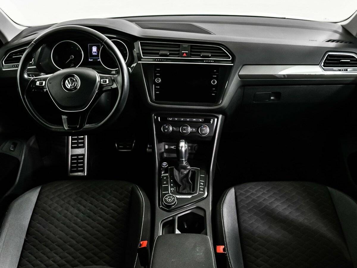 Volkswagen Tiguan, 2018 Фото №13