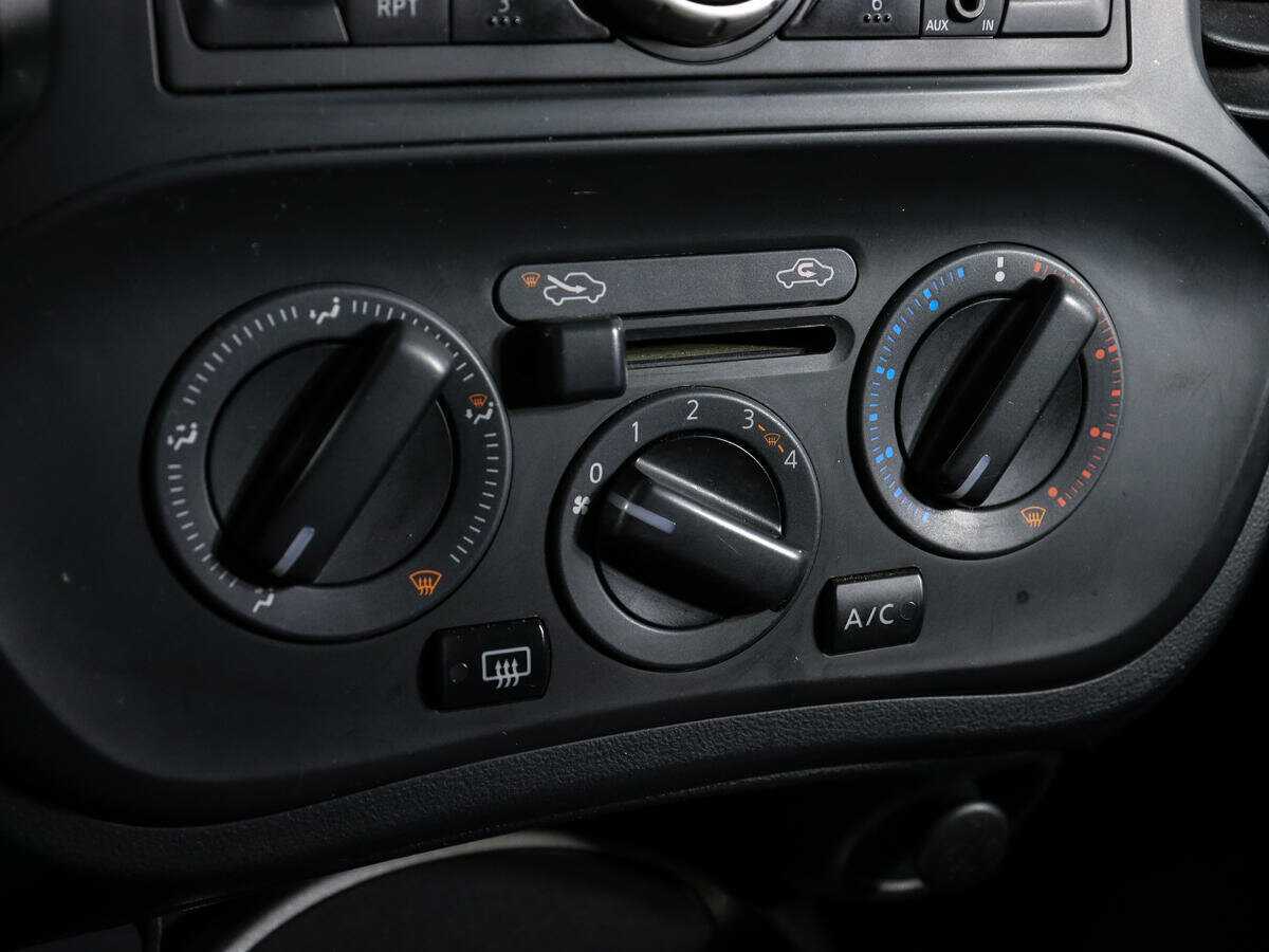 Nissan Juke, 2014 Фото №15