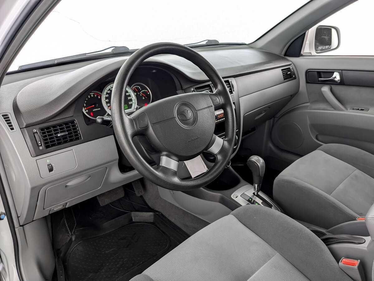 Daewoo Gentra, 2014 Фото №14