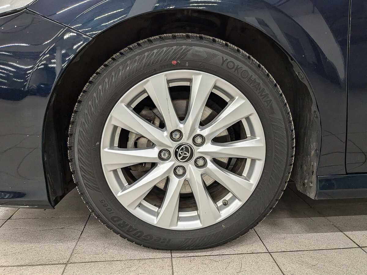 Toyota Camry, 2018 Фото №12