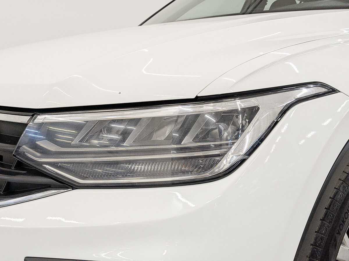 Volkswagen Tiguan, 2021 Фото №10