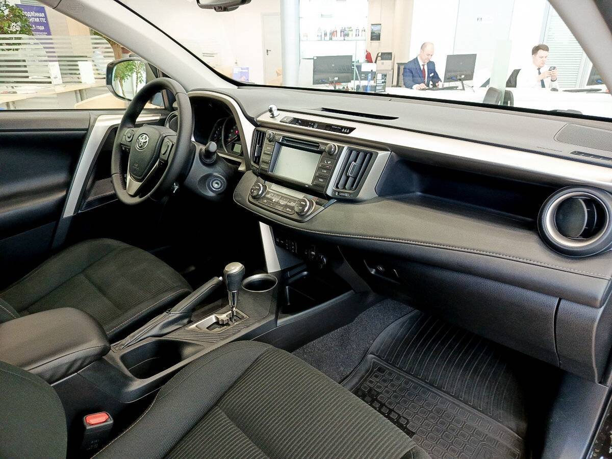 Toyota RAV4, 2015 Фото №11