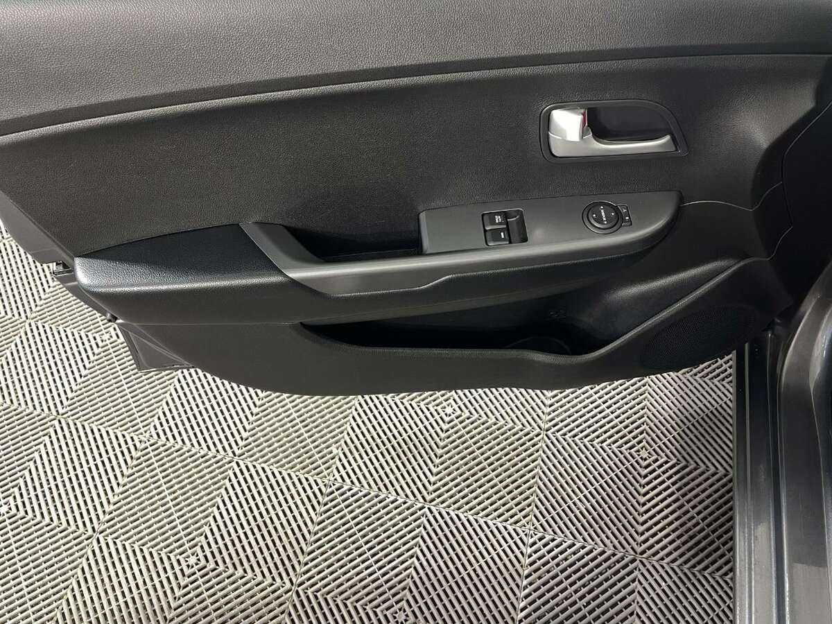 Kia Rio, 2015 Фото №8