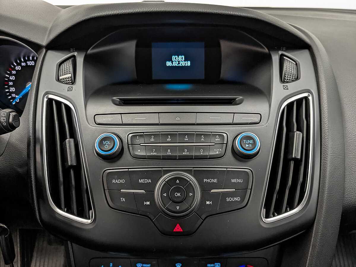 Ford Focus, 2018 Фото №15