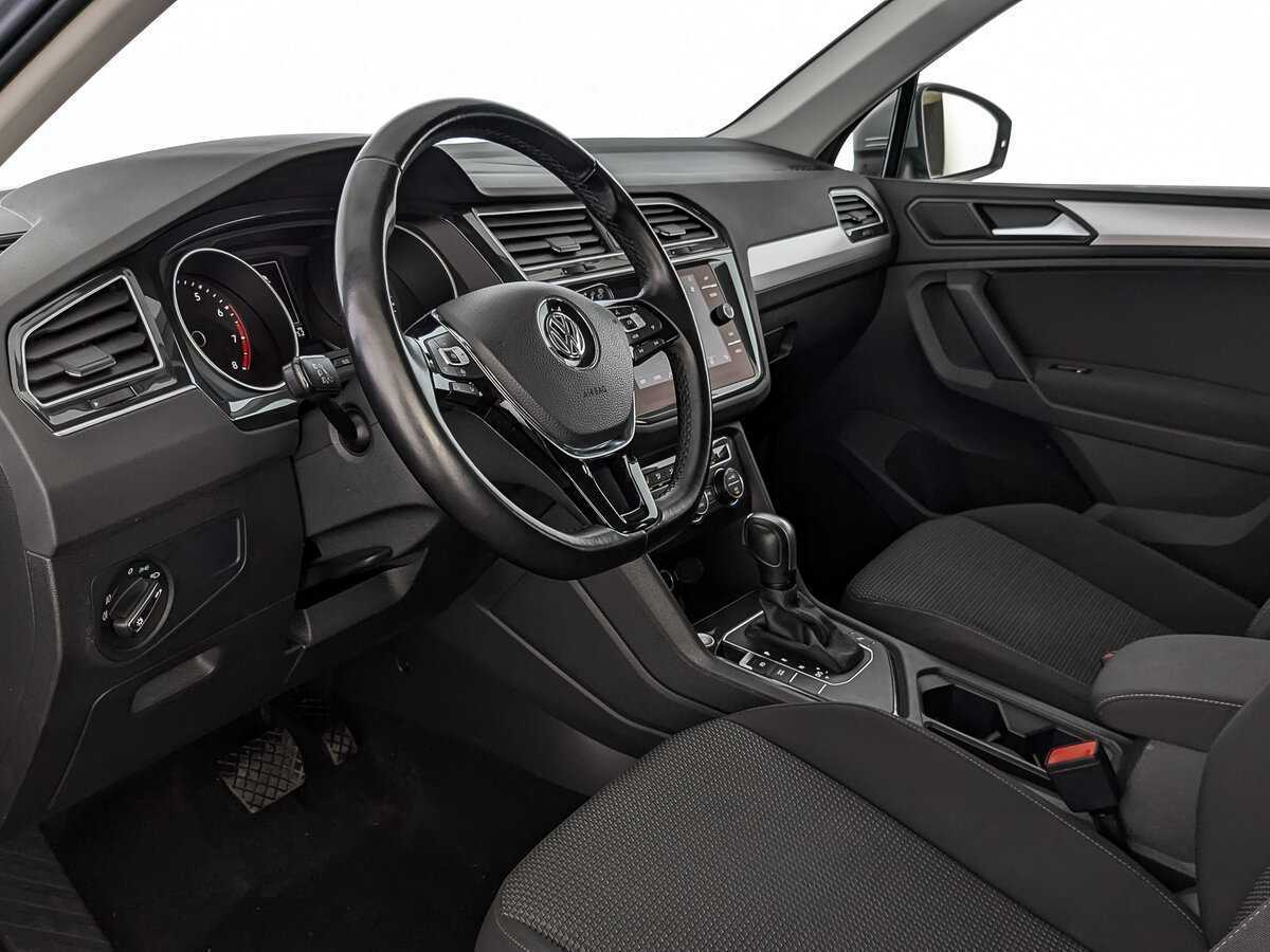 Volkswagen Tiguan, 2020 Фото №15