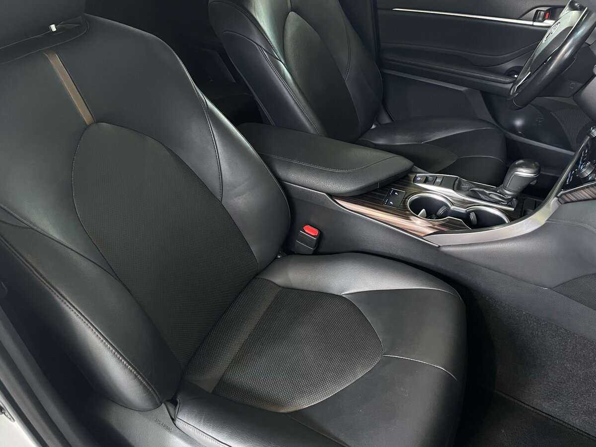 Toyota Camry, 2018 Фото №18