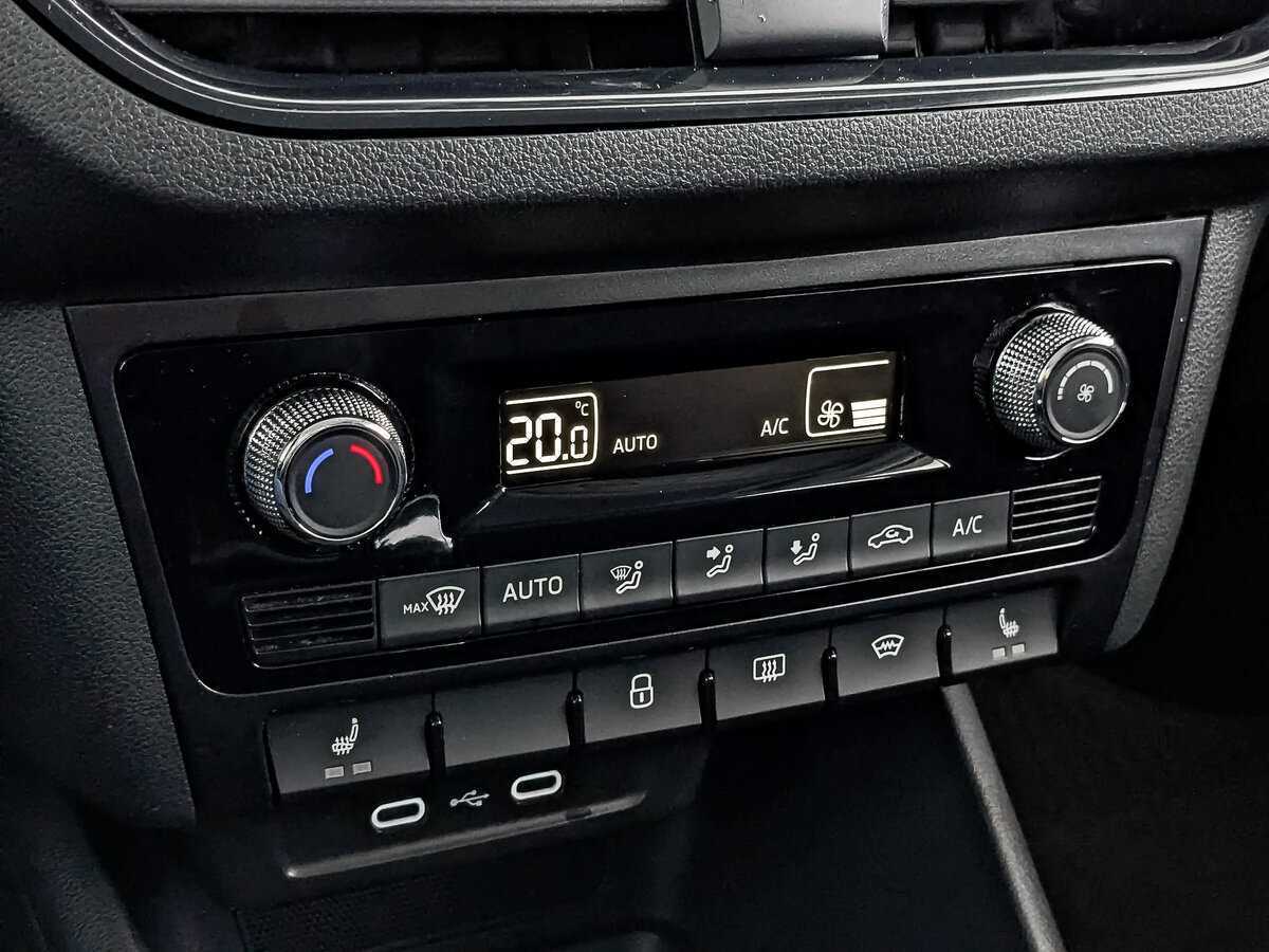 Skoda Rapid, 2020 Фото №21