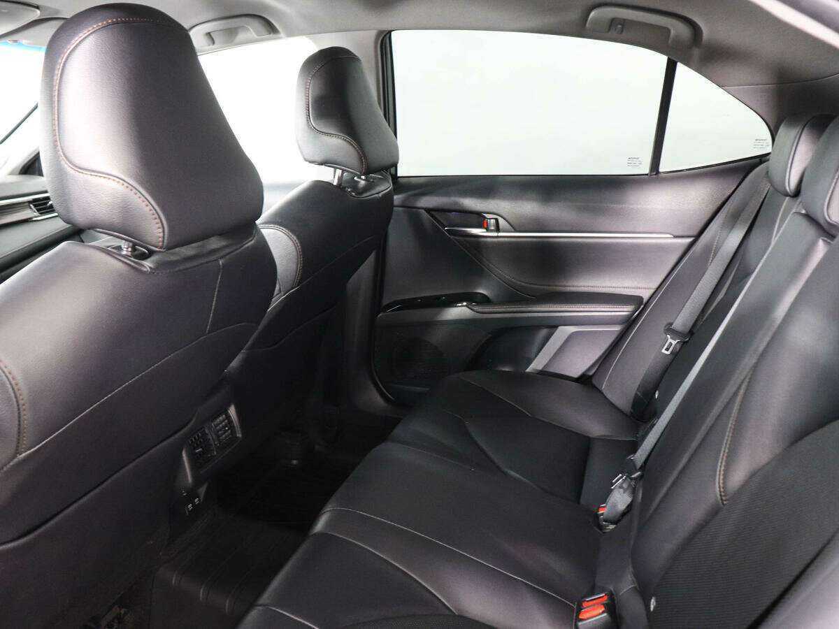 Toyota Camry, 2020 Фото №11