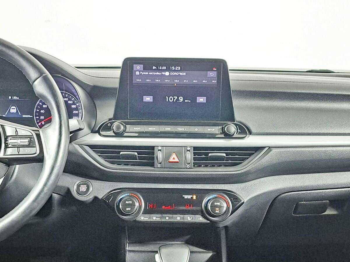 Kia Cerato, 2021 Фото №13