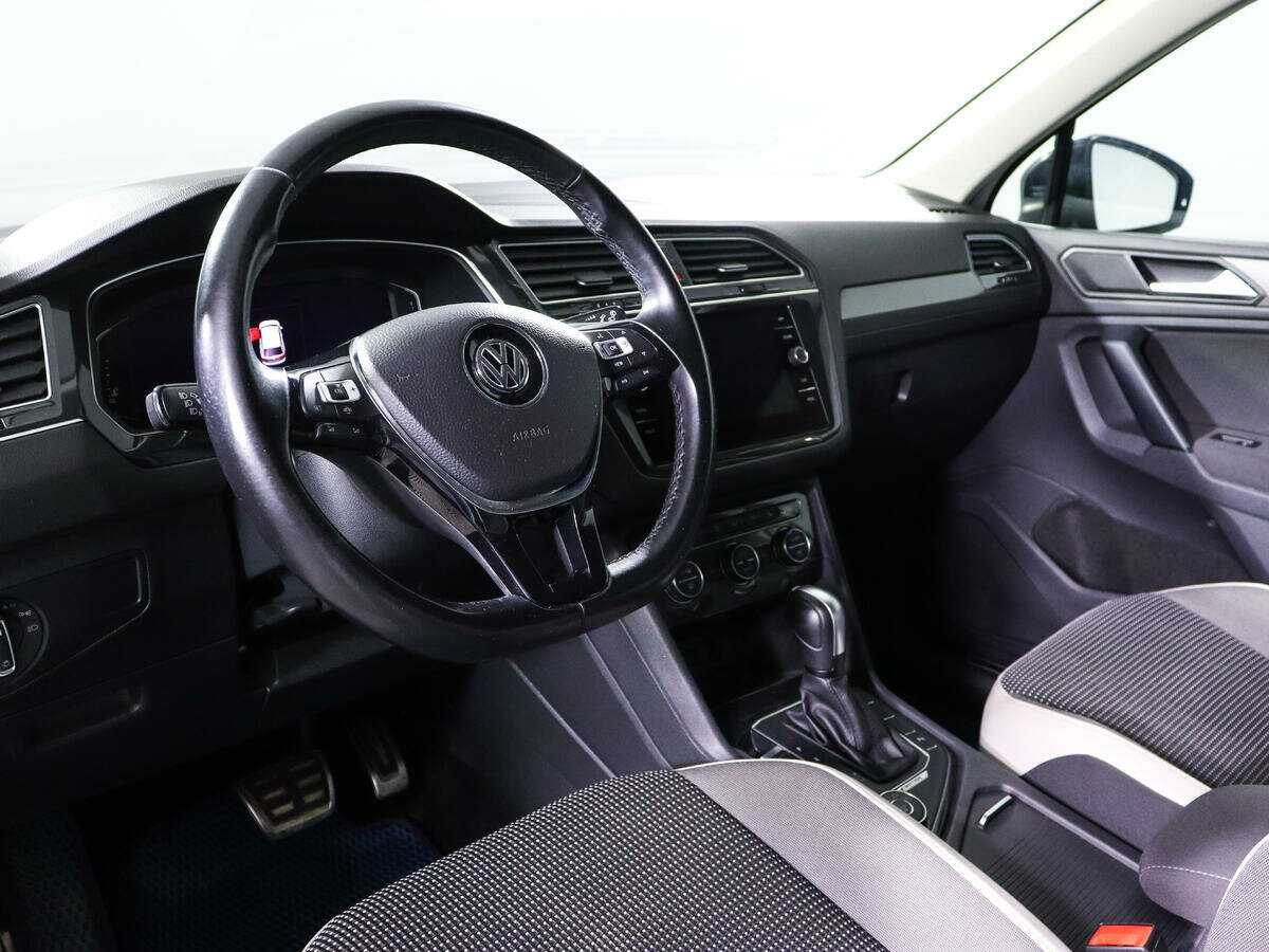 Volkswagen Tiguan, 2019 Фото №14