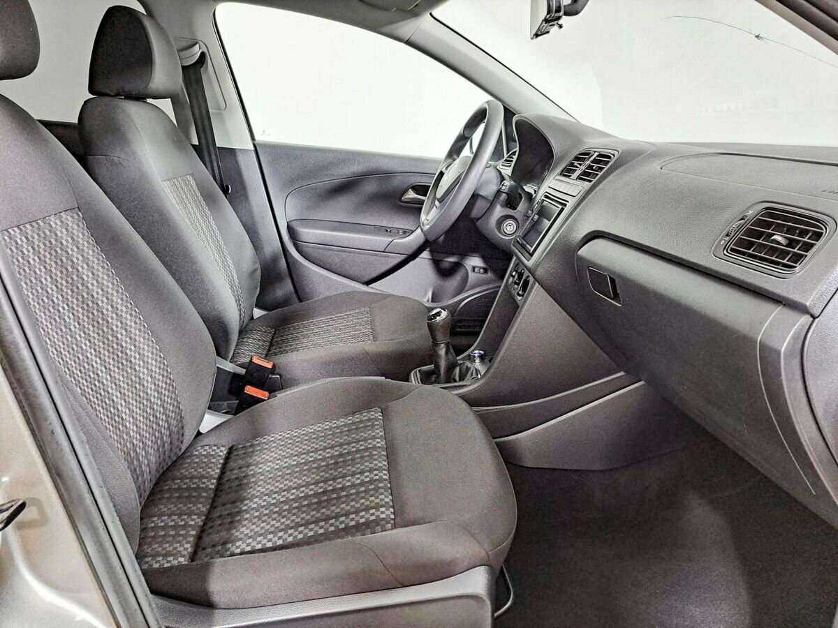 Volkswagen Polo, 2018 Фото №8